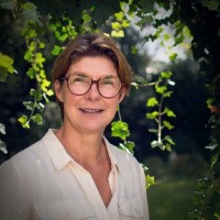 Jacqueline Van Schaick