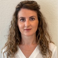 Ina Avxhi