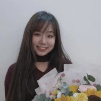 Lily He