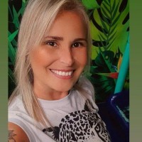 Debora Alves