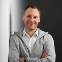 Dr. Manuel Käsbauer