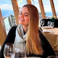 Adrielly Castanheira