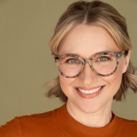 Courtney Vineys