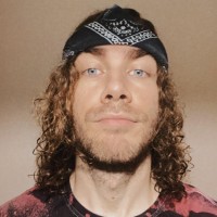 Andrew Searles