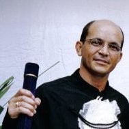 Agnaldo Santana - bancário