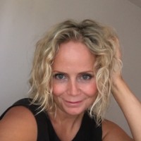 Justine Fox