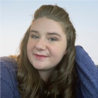 Holly Holder