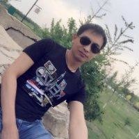 李明亮