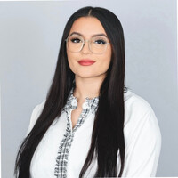 Gabi Salama, Mba