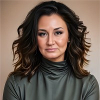 Lindsay Lupton