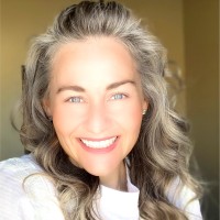 Lindsay Taylor