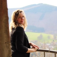 Anne Van Veluw