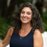Ana-Maria Baker, Crme
