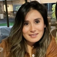 Claudia Estefanie Canales Arancibia