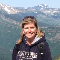 Jennifer Lowe