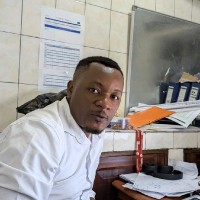 Elias Erhakungula