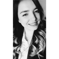 Esra Kaya