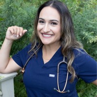 Jamie Cavalieri, Rn