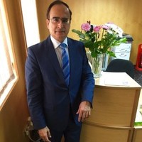 Dr Rakesh Sachdev