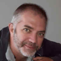 Brett S Smith
