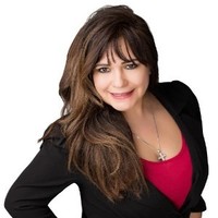 Olga Gabby Andrade de Lester