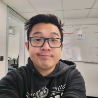 Zhengli Huang