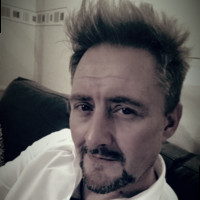 Simon Hobbs