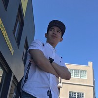 王健华
