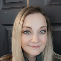 Angela Holstein