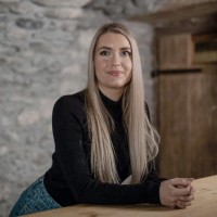 Laura Niederstein