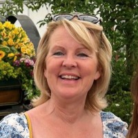 Lesley Bassford