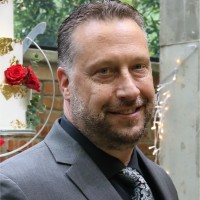 Kirk Henderson