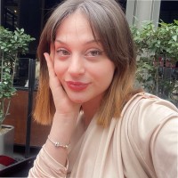 Melike Akyüz