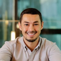 Douglas Tokuno