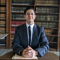 Luis Montaño
