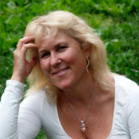 Elizabeth Zaretsky