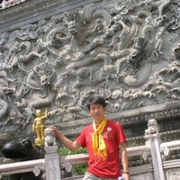 黄建东