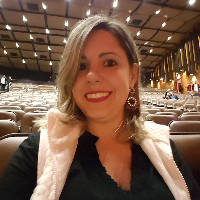 Eliane Lucia de Simas