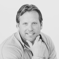 Kevin C Handzel