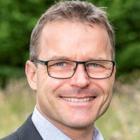 Dr. Stefan Eckert