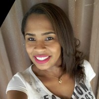 Kênia Machado