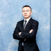 张德新