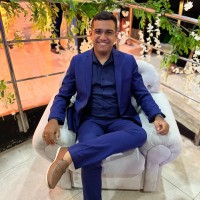Dennis Farias