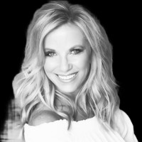 Angie R. Comer