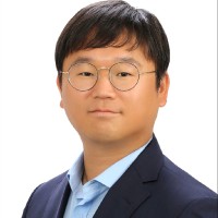 권영필