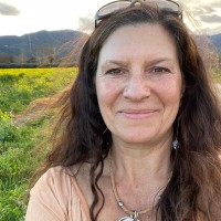 Suzanne Nicholas