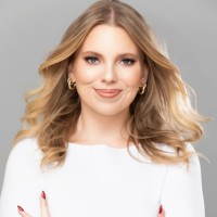 Rebecca Deerwester