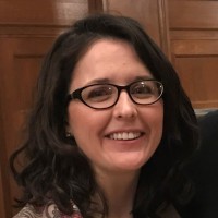 Michele White, Cae, Iom