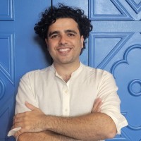 Ehsan Naeemi