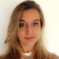 chloé Comte